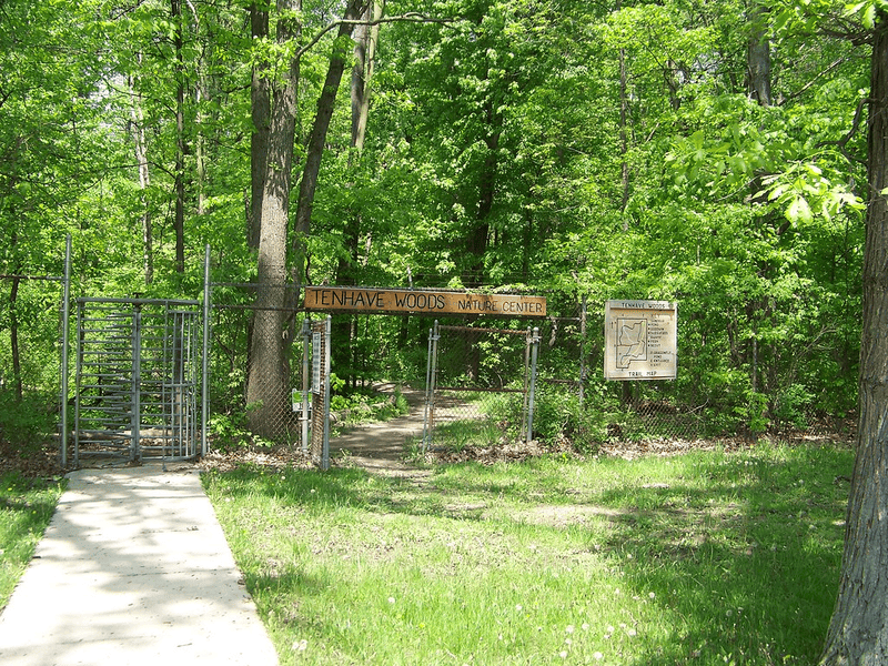 Tenhave Woods Entrance