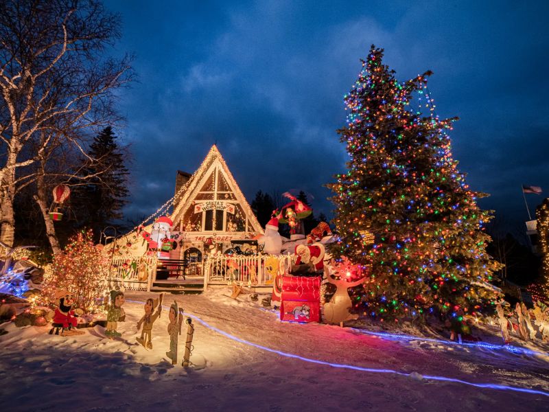 Christmas Towns in Michigan